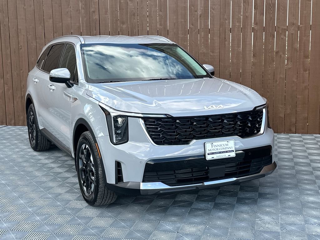 Used 2025 Kia Sorento S image 14