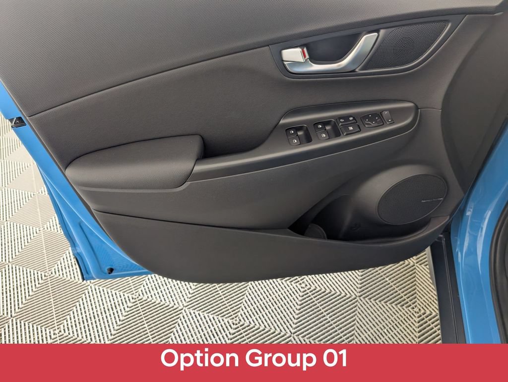 Used 2023 Hyundai Kona Limited AWD/4WD image 11