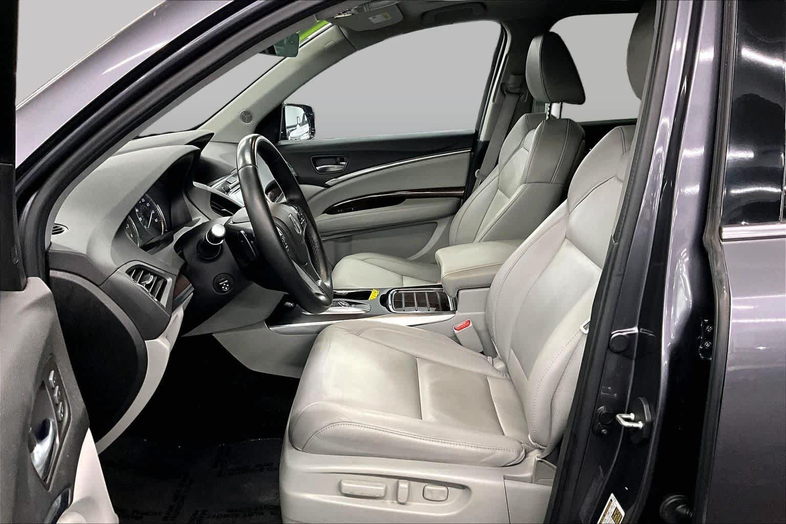 Used 2017 Acura MDX w/ Technology Package AWD/4WD image 7