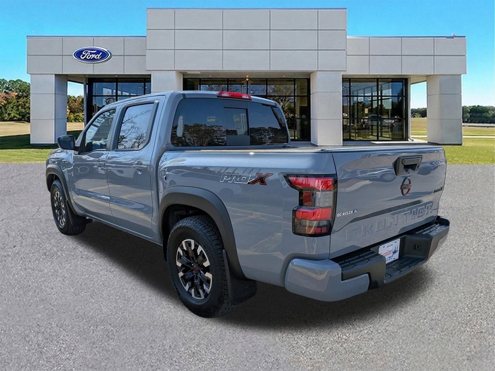 Used 2024 Nissan Frontier Pro-X image 6