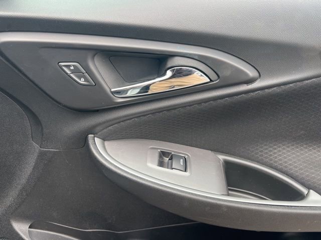 Used 2024 Chevrolet Malibu LT FWD image 32