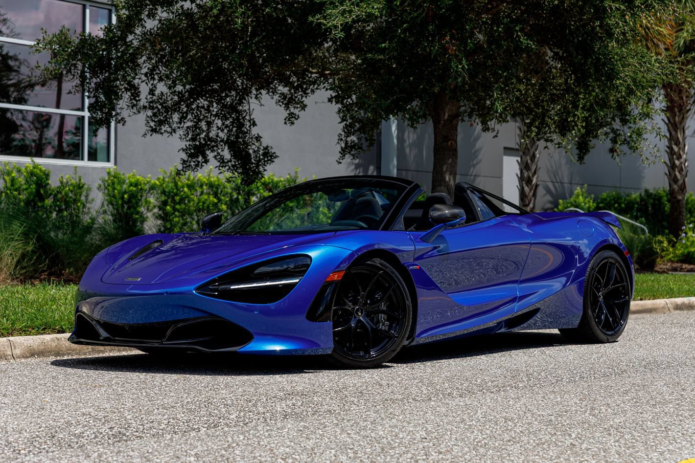 Used 2022 McLaren 720S Luxury RWD image 17