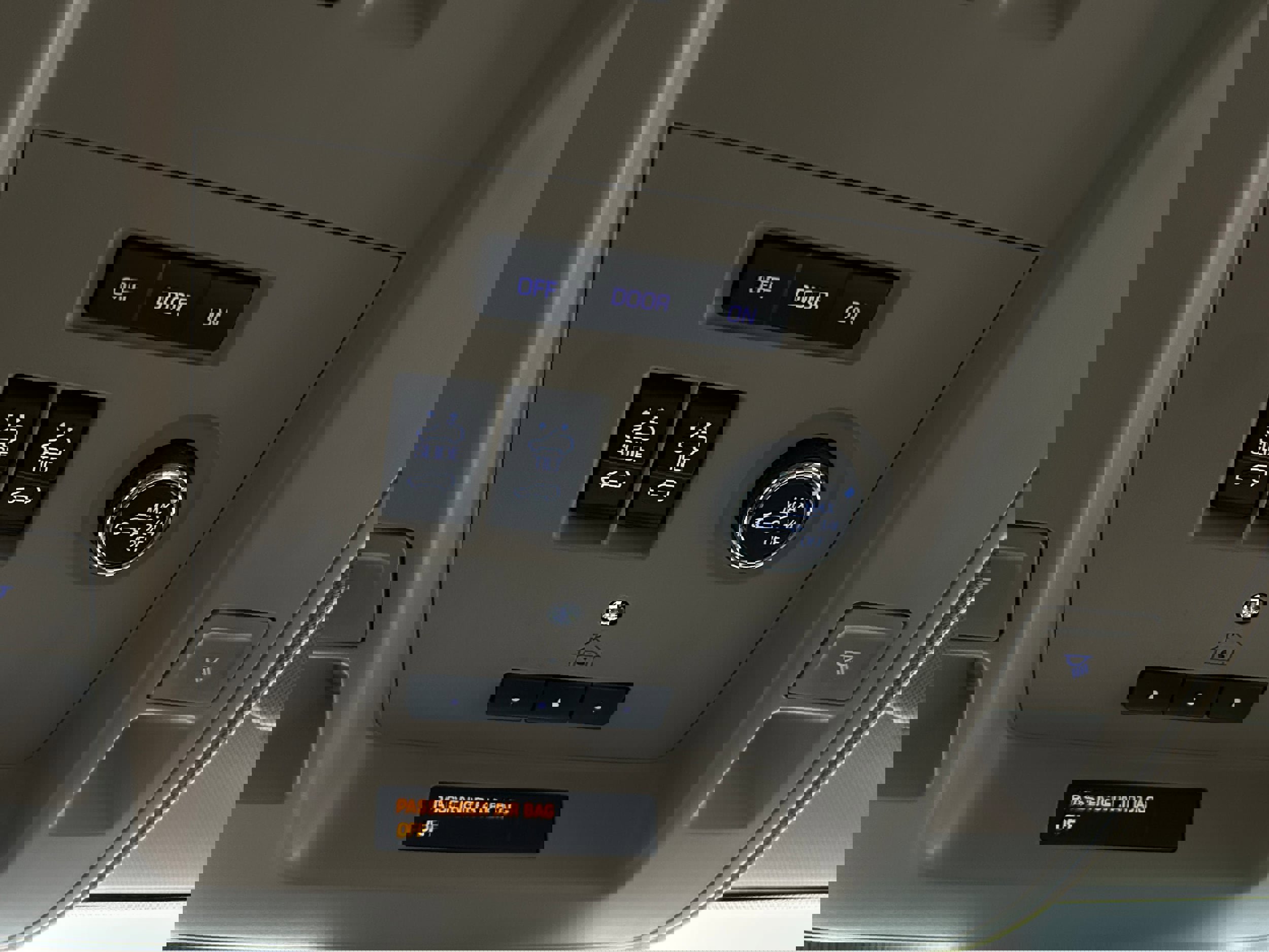 Used 2019 GMC Yukon Denali w/ Denali Ultimate Package image 28