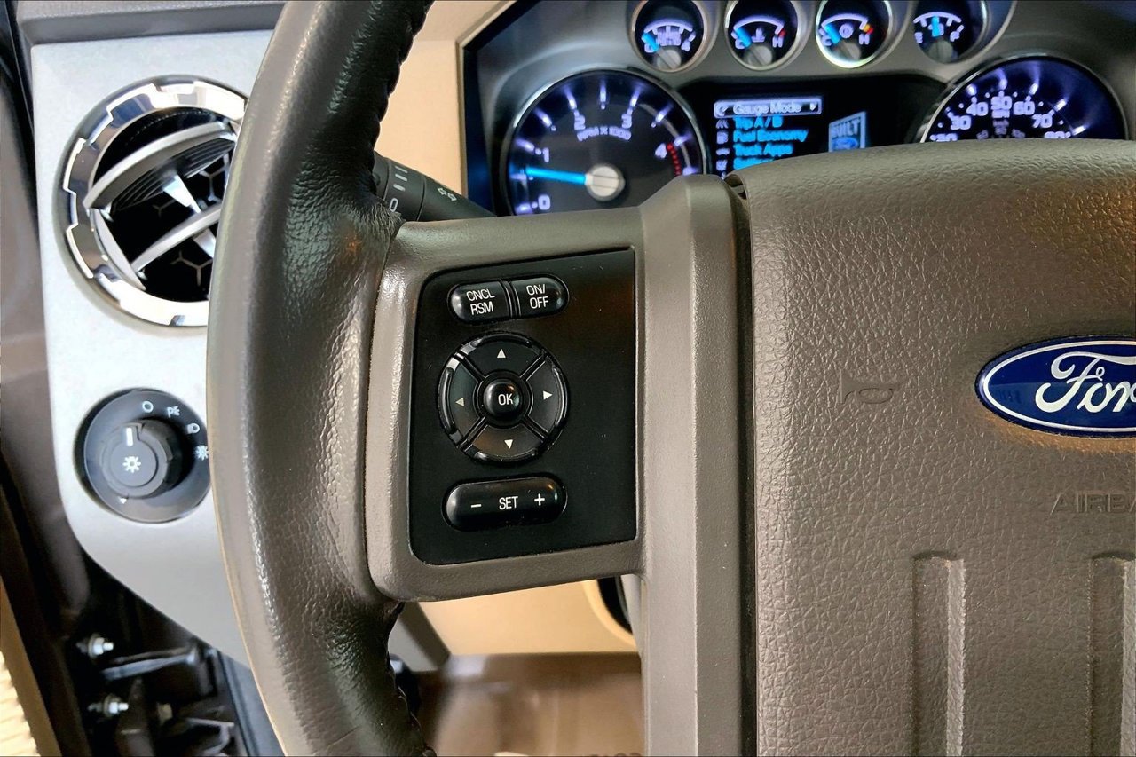 Used 2016 Ford F250 Lariat w/ Lariat Interior Package AWD/4WD image 21