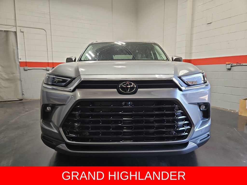 New 2026 Toyota Grand Highlander AWD image 2