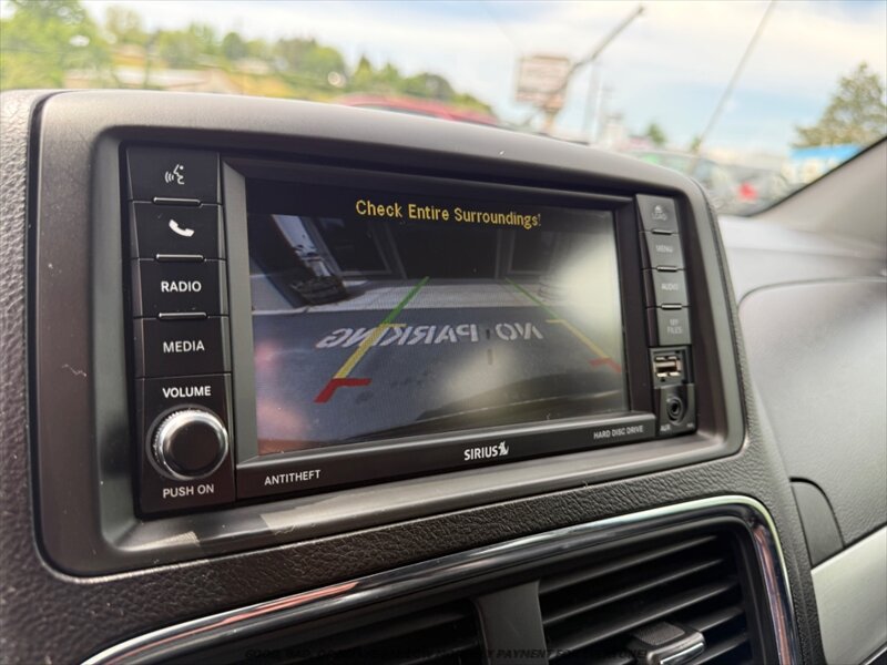 Used 2015 Dodge Grand Caravan R/T FWD image 13