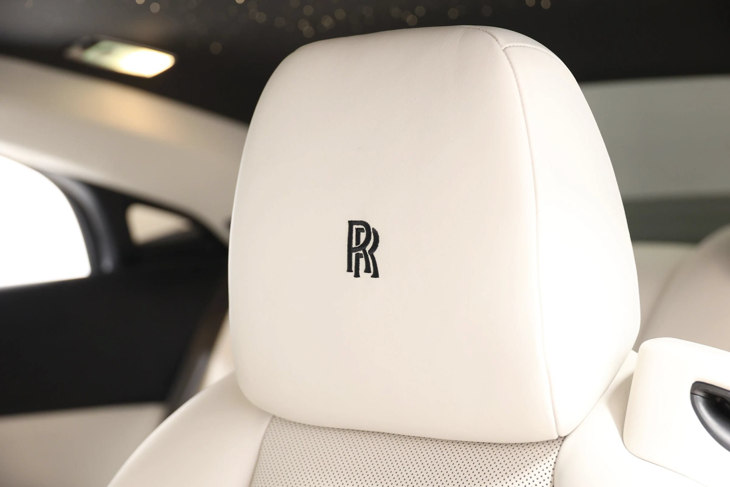 Used 2017 Rolls-Royce Wraith RWD image 24