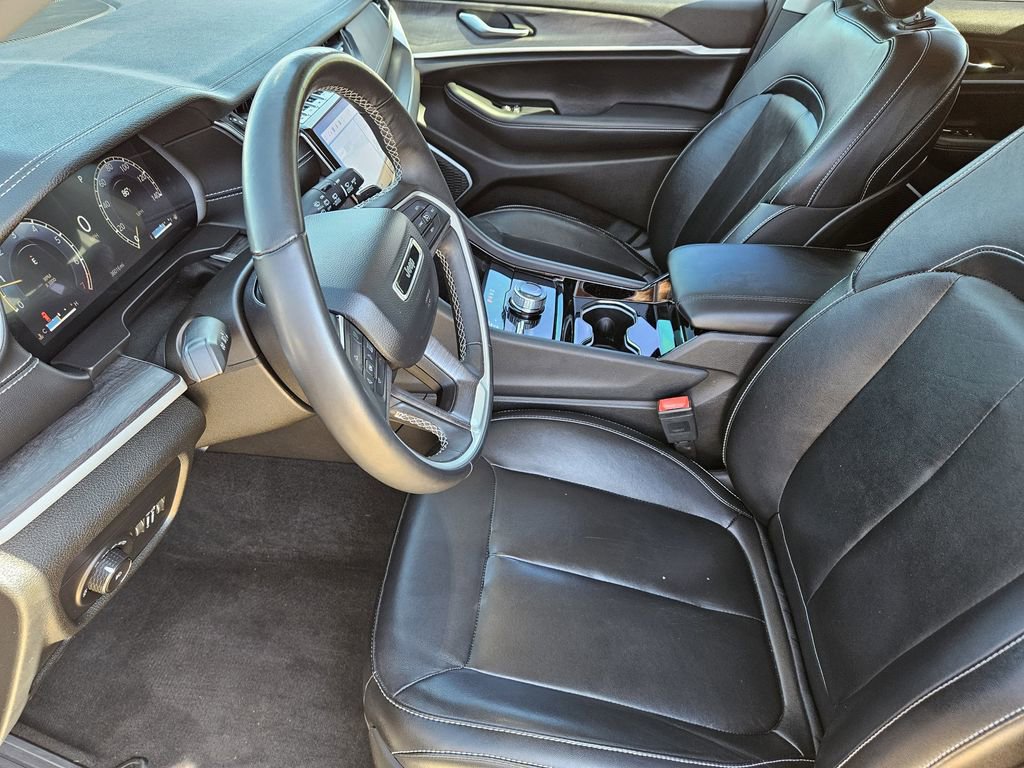 Used 2022 Jeep Grand Cherokee Limited AWD/4WD image 19