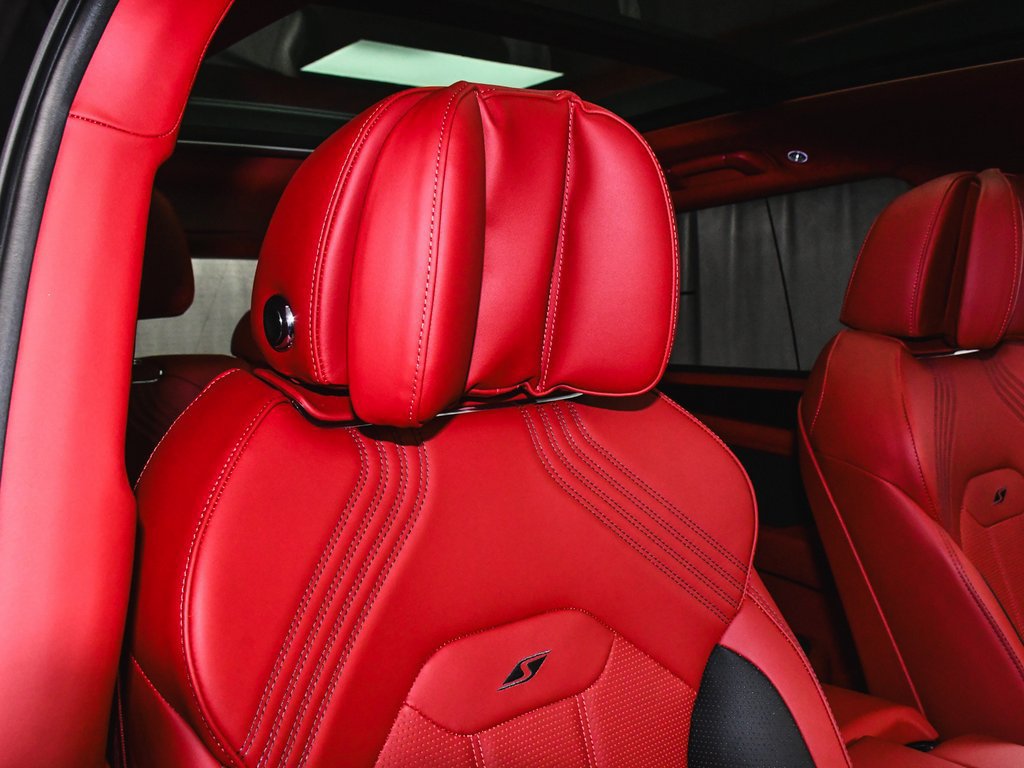 Used 2023 Bentley Bentayga AWD/4WD image 85