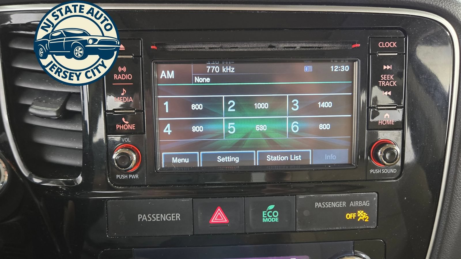 Used 2016 Mitsubishi Outlander SEL AWD/4WD image 15