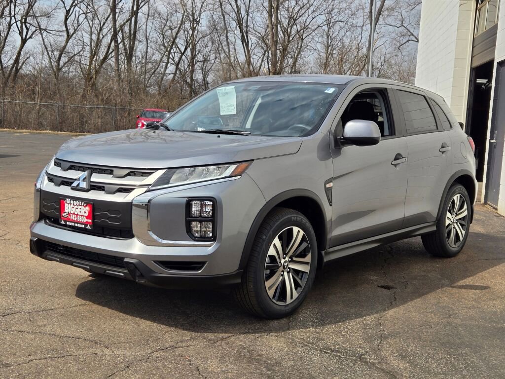 Used 2026 Mitsubishi Outlander Sport ES AWD/4WD image 3