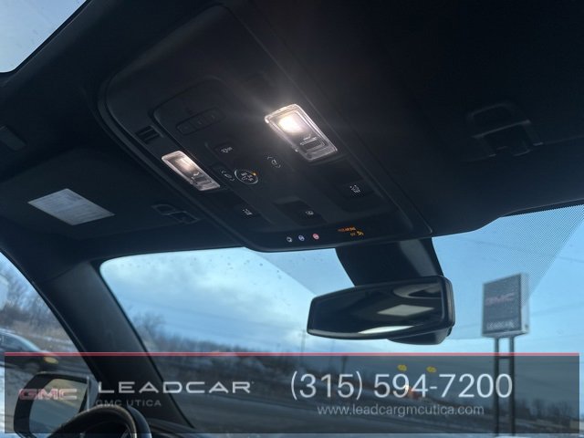 Used 2021 Chevrolet Tahoe Z71 w/ Z71 Signature Package image 16