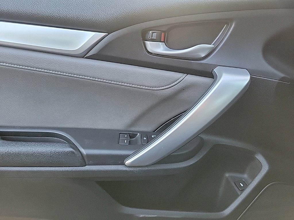 Used 2017 Honda Civic EX-L image 13