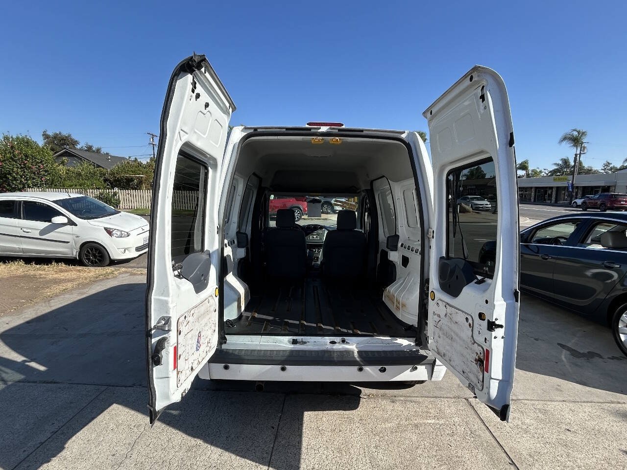 Used 2011 Ford Transit Connect XLT FWD image 18