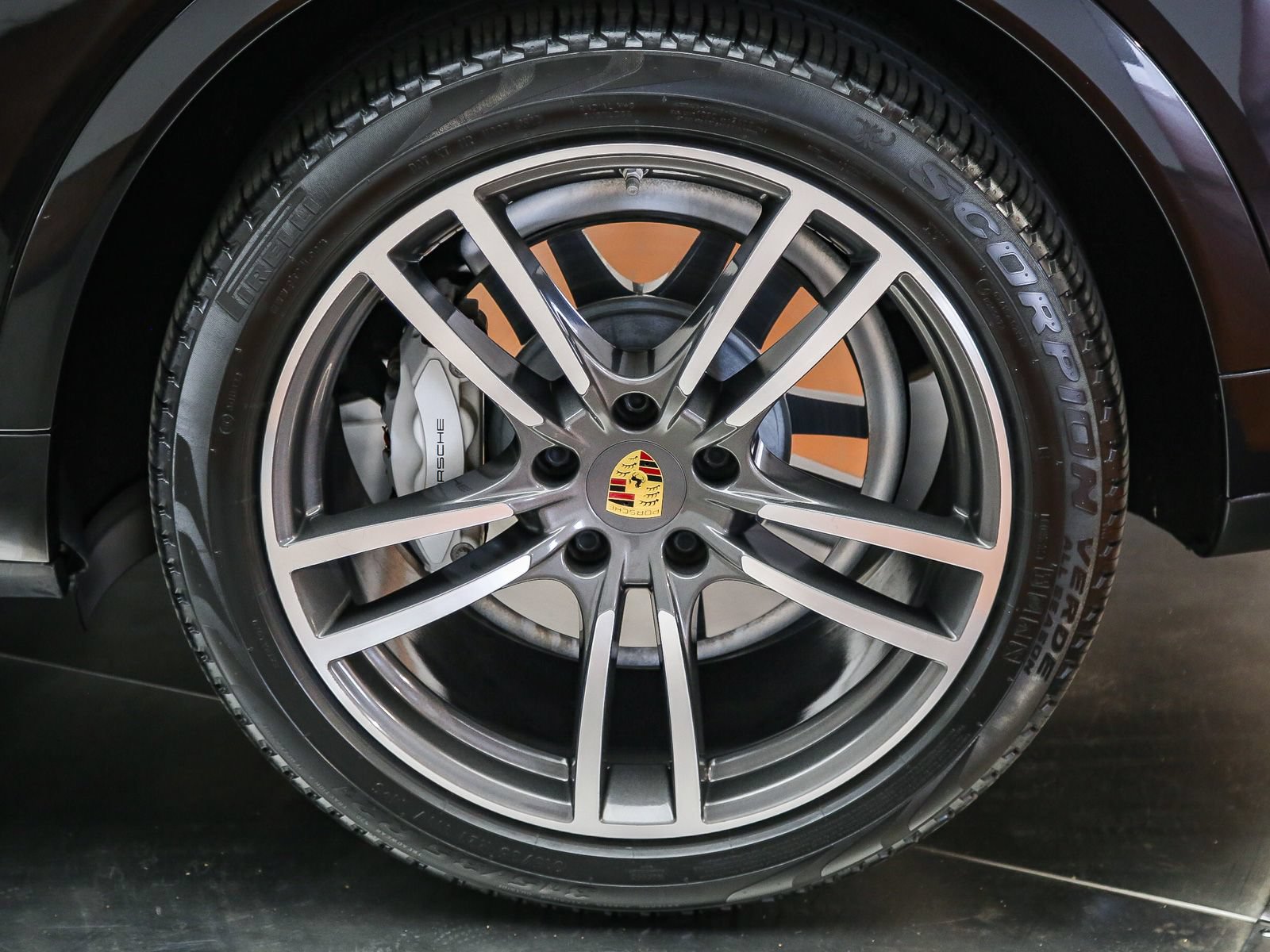 Certified 2020 Porsche Cayenne Turbo AWD/4WD image 14