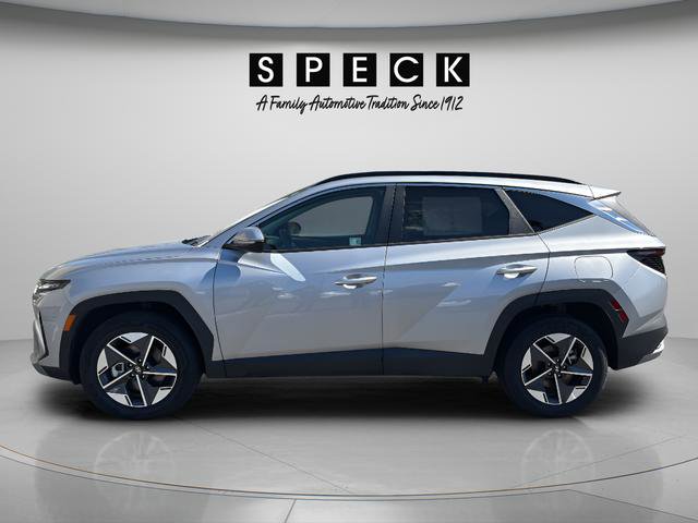 Certified 2025 Hyundai Tucson SEL AWD/4WD image 2