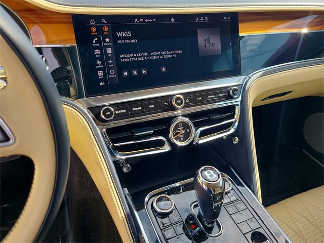 Used 2021 Bentley Flying Spur V8 image 32