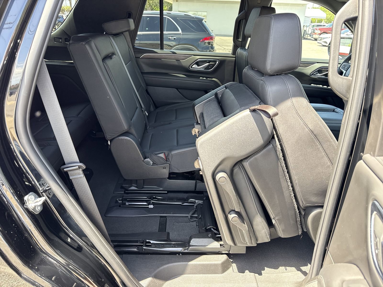 Used 2023 Chevrolet Tahoe LT w/ Luxury Package RWD image 34