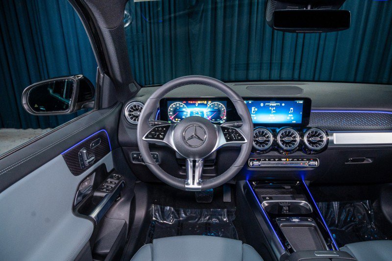 New 2026 Mercedes-Benz GLB 250 4MATIC image 15
