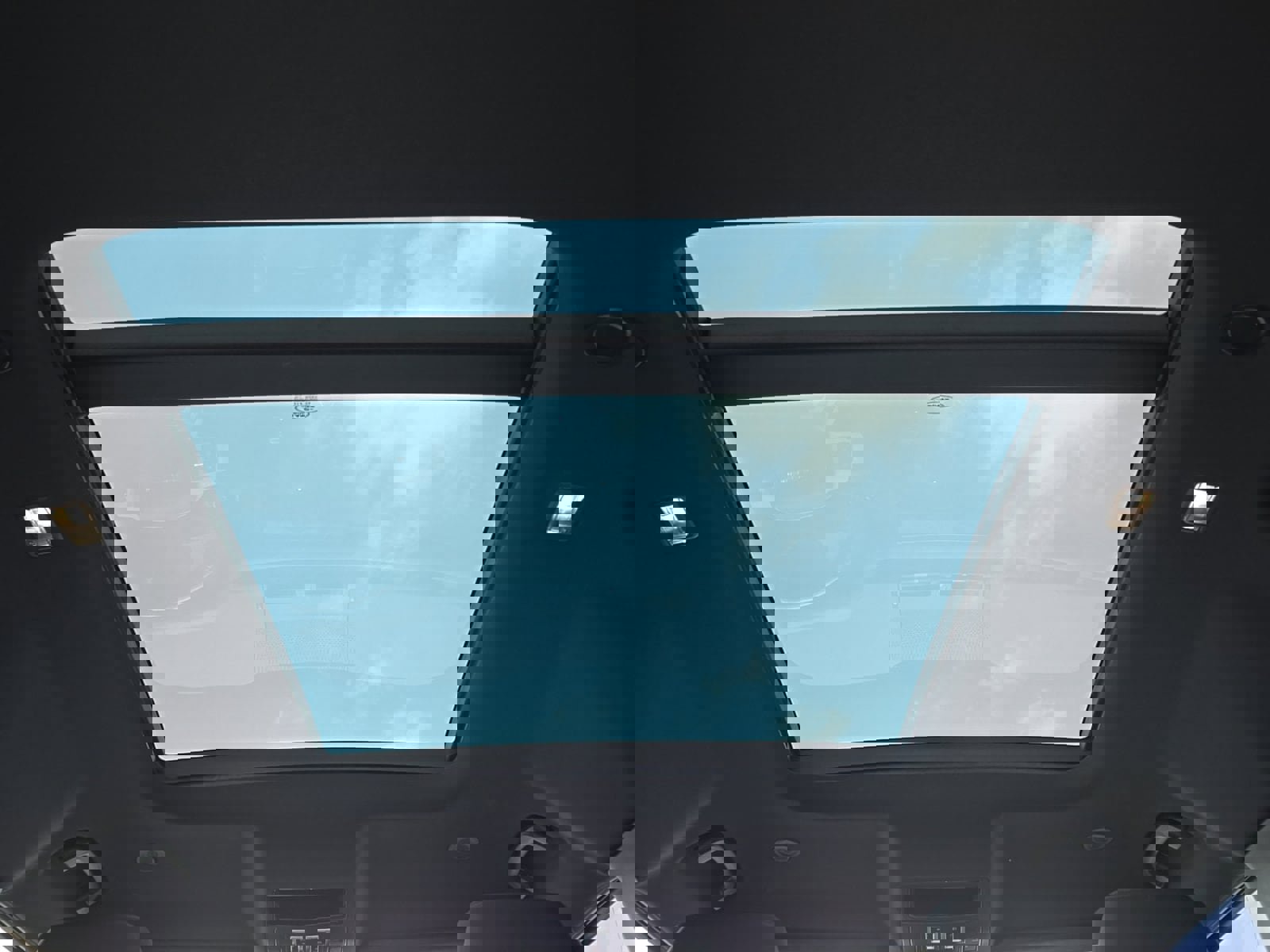 Certified 2025 Land Rover Defender 110 S image 22