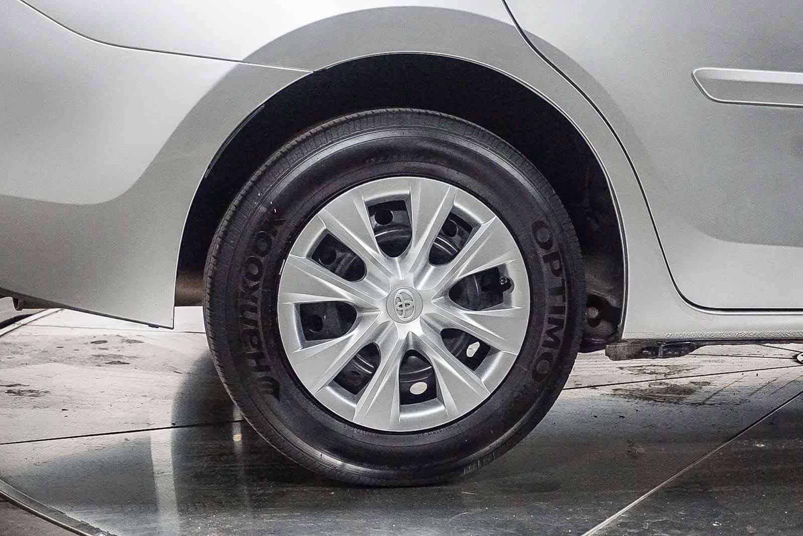 Used 2018 Toyota Corolla L w/ Body Protection Package FWD image 7