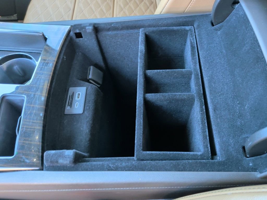 Used 2023 Cadillac Escalade Premium Luxury w/ LPO, Radiant Package image 33