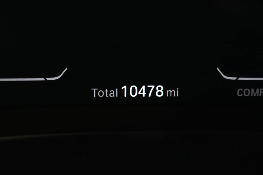 Used 2023 BMW 540i w/ Convenience Package image 28