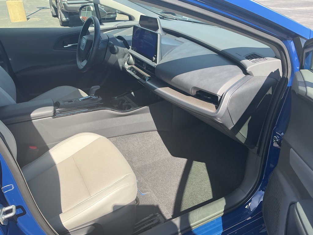 Certified 2024 Toyota Prius XLE FWD image 28