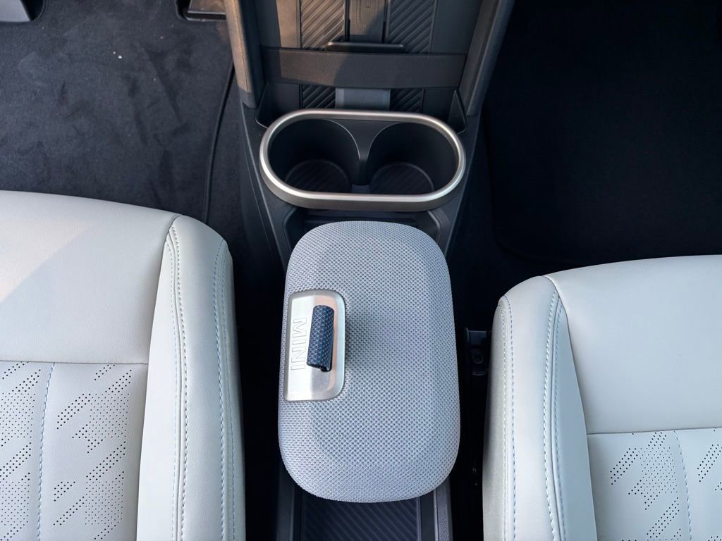 New 2025 MINI Cooper 2-Door Hardtop image 17