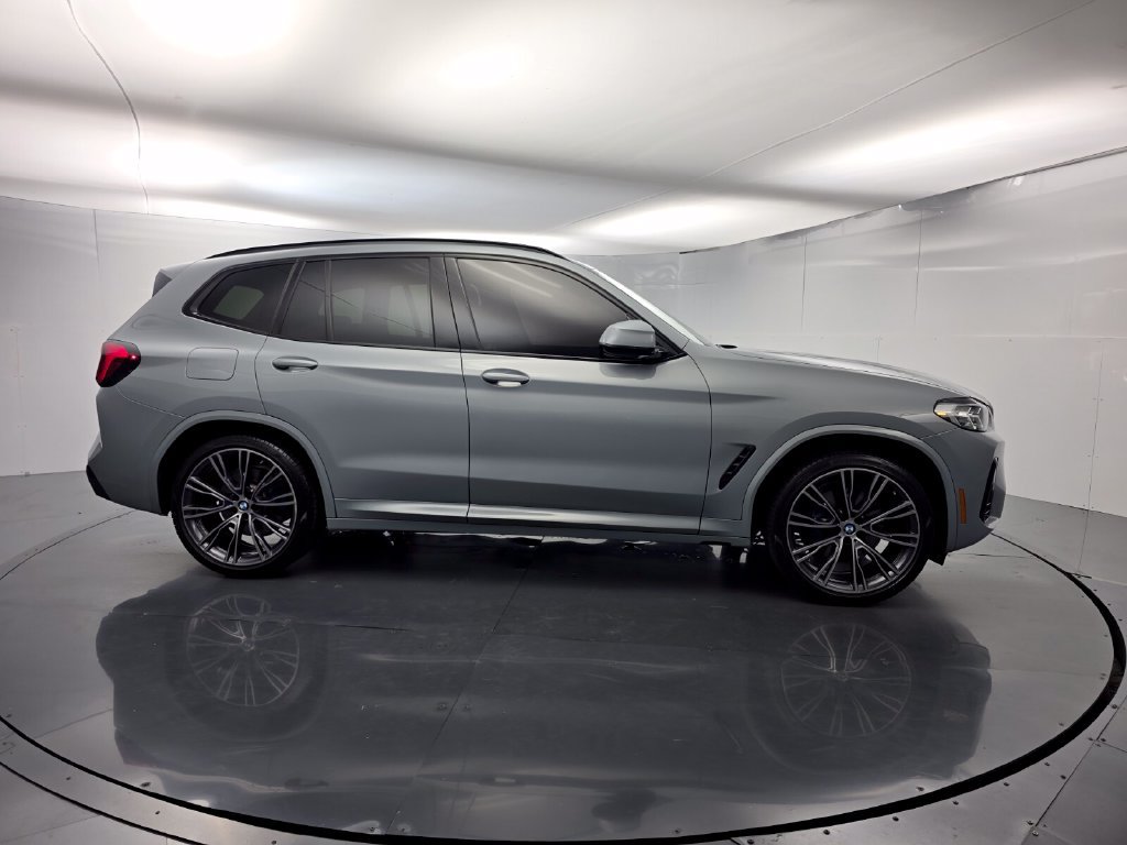 Used 2022 BMW X3 xDrive30i w/ M Sport Package 2 AWD/4WD image 3