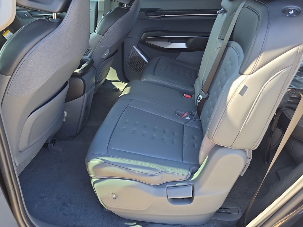 New 2026 Kia EV9 Wind AWD/4WD image 17