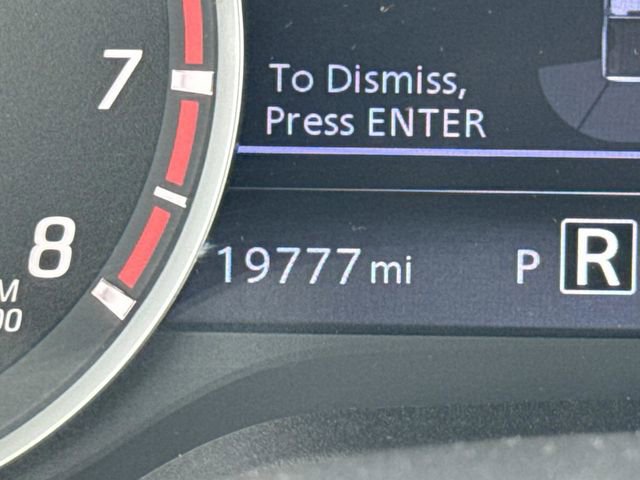 Used 2024 Nissan Titan SV w/ SV Convenience Package image 33