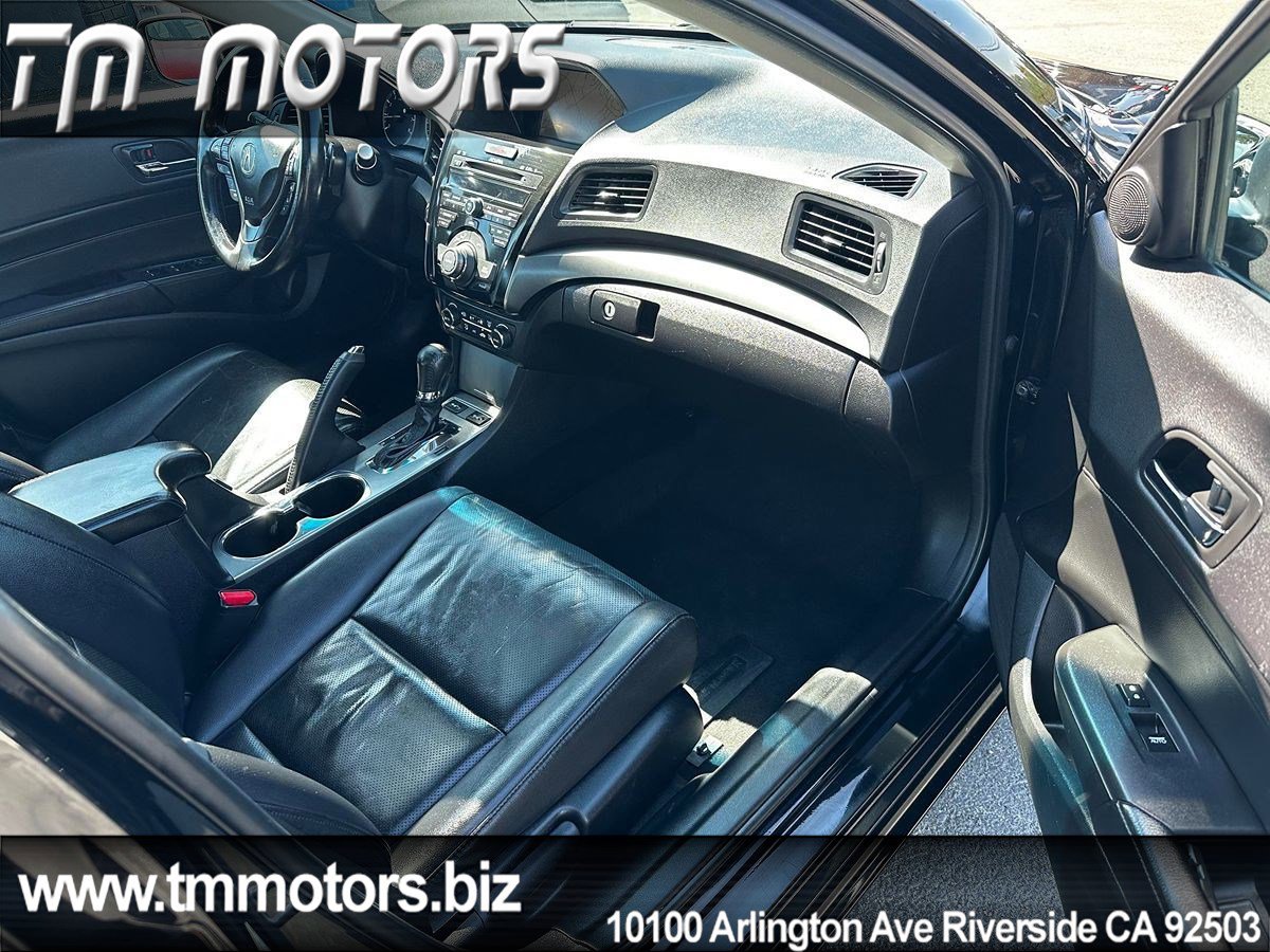 Used 2013 Acura ILX w/ Technology Package image 11