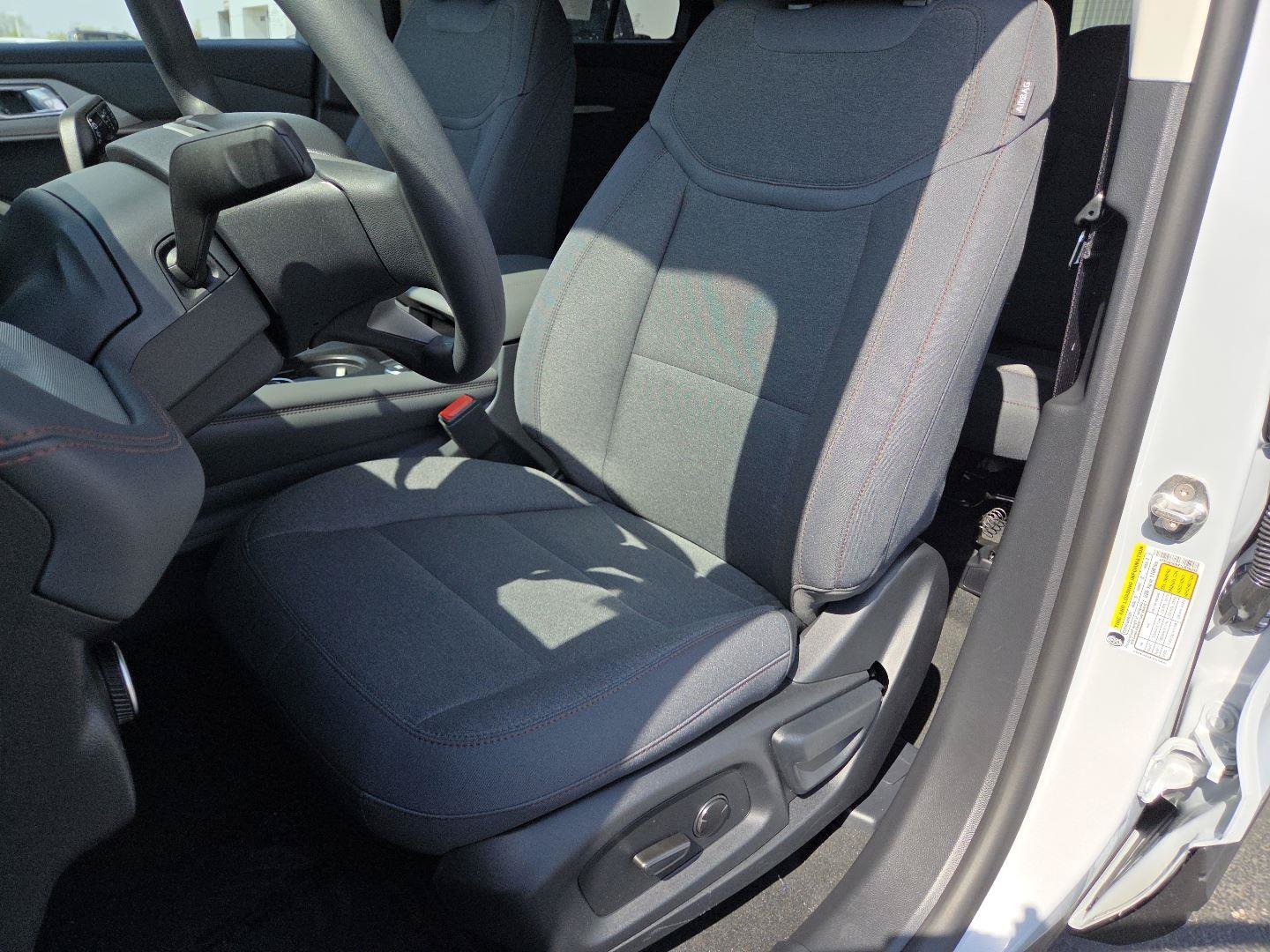 New 2026 Ford Explorer Active AWD/4WD image 19
