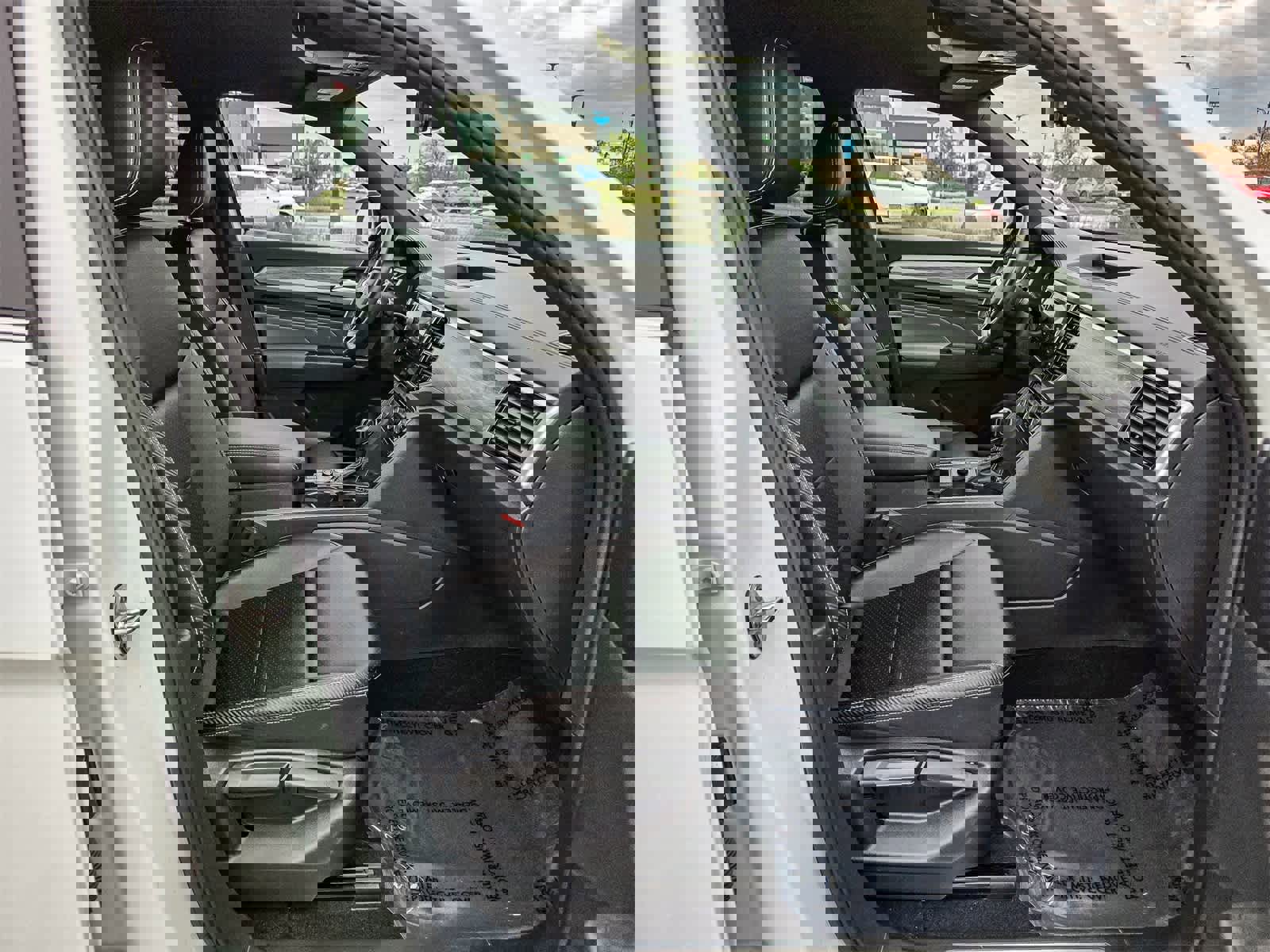 Used 2023 Volkswagen Atlas Cross Sport SE image 12