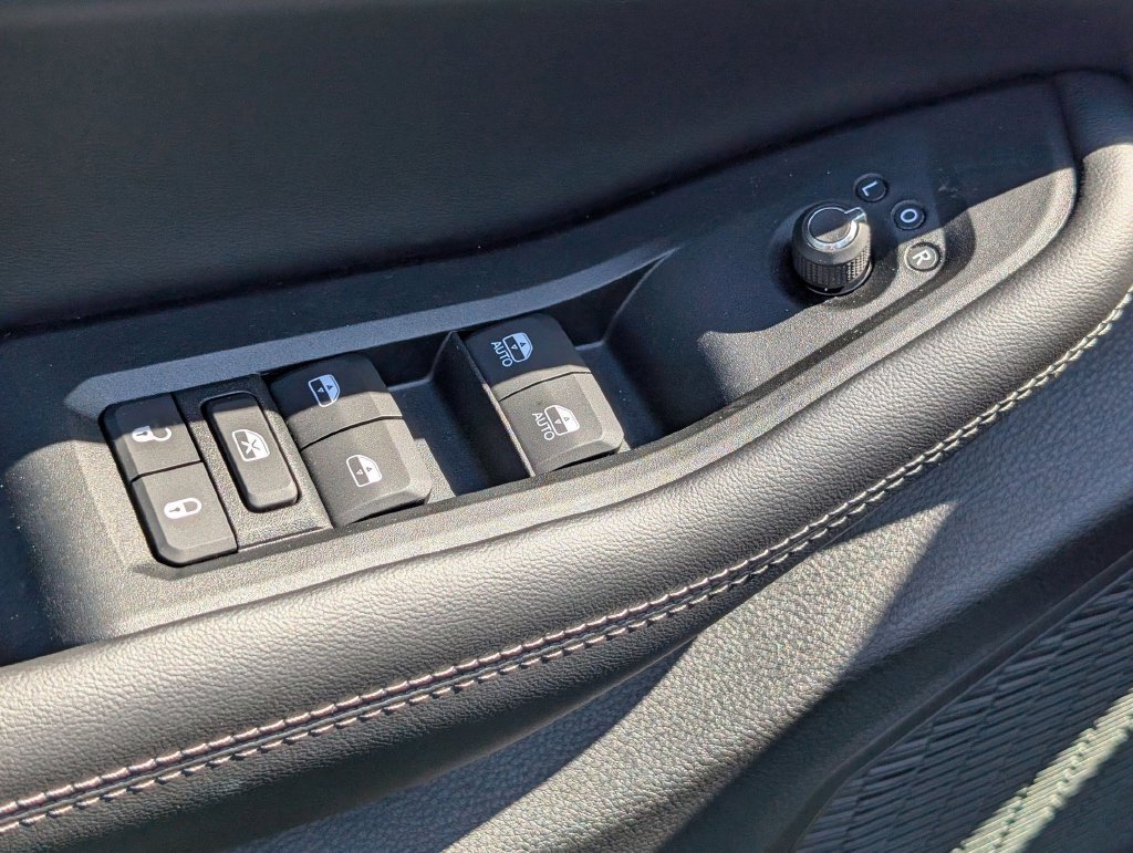 New 2026 Jeep Grand Cherokee Altitude RWD image 10