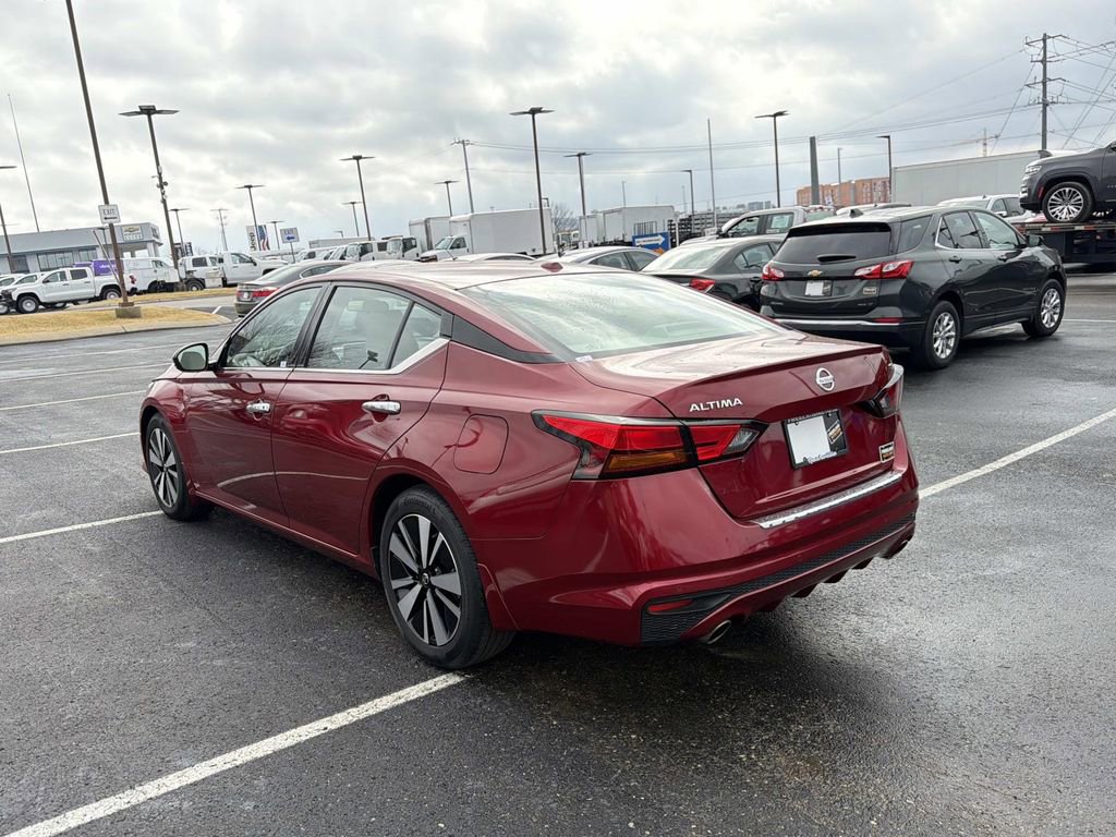 Used 2022 Nissan Altima 2.5 SL FWD image 5