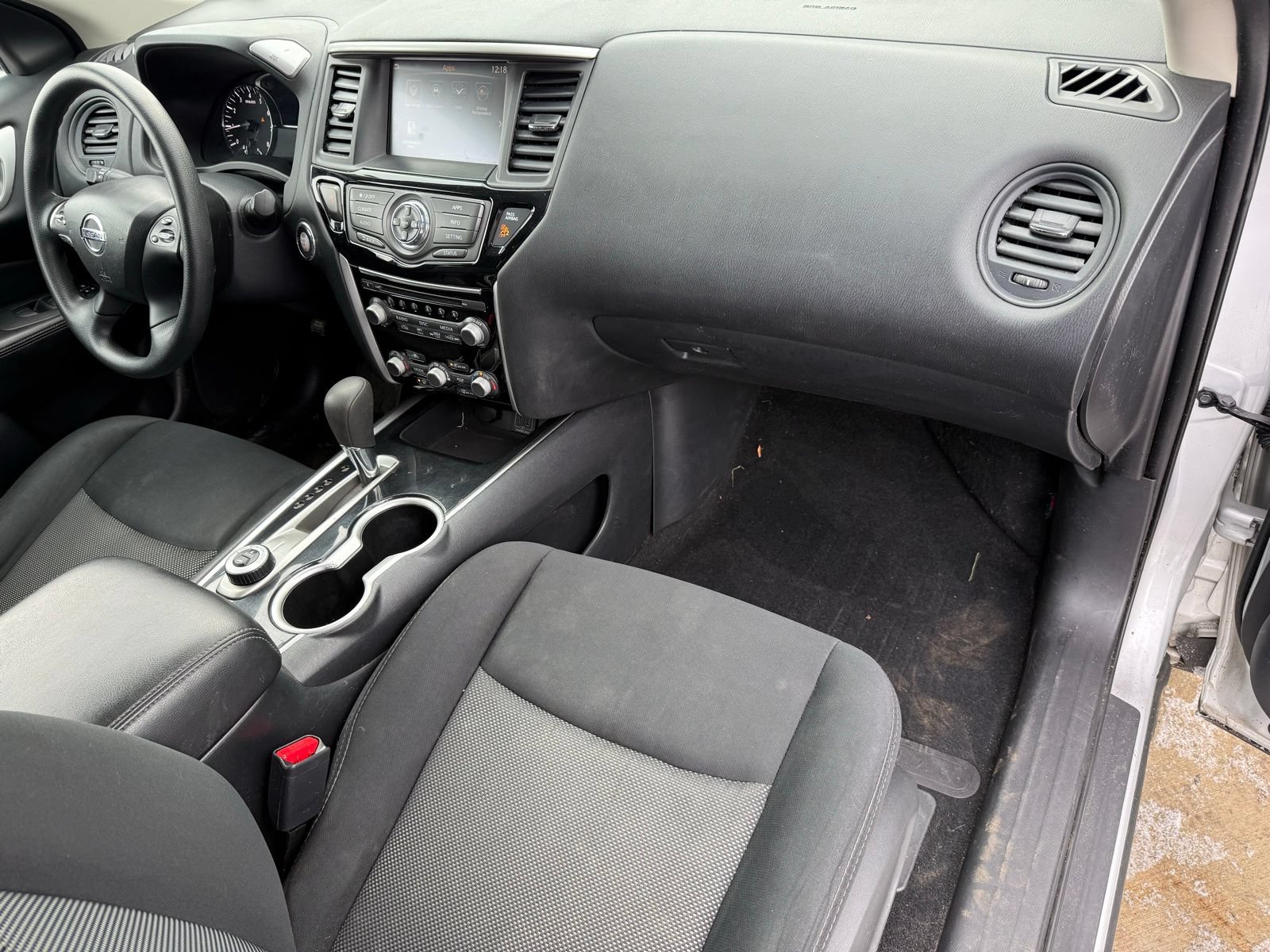 Used 2019 Nissan Pathfinder S AWD/4WD image 16