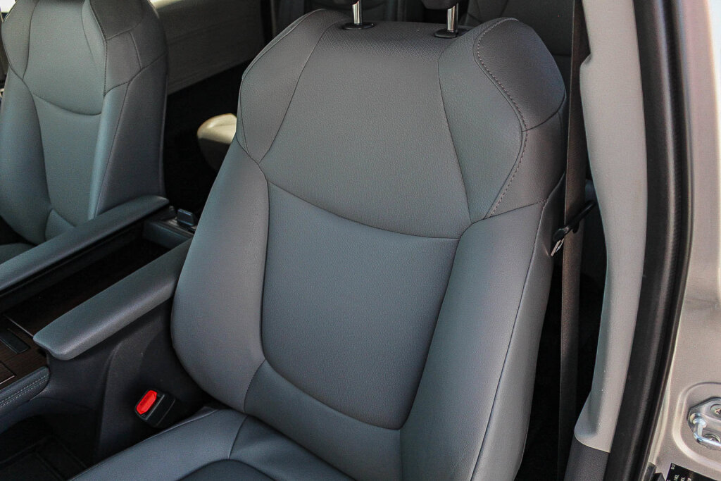 Certified 2023 Toyota Sienna XLE FWD image 18
