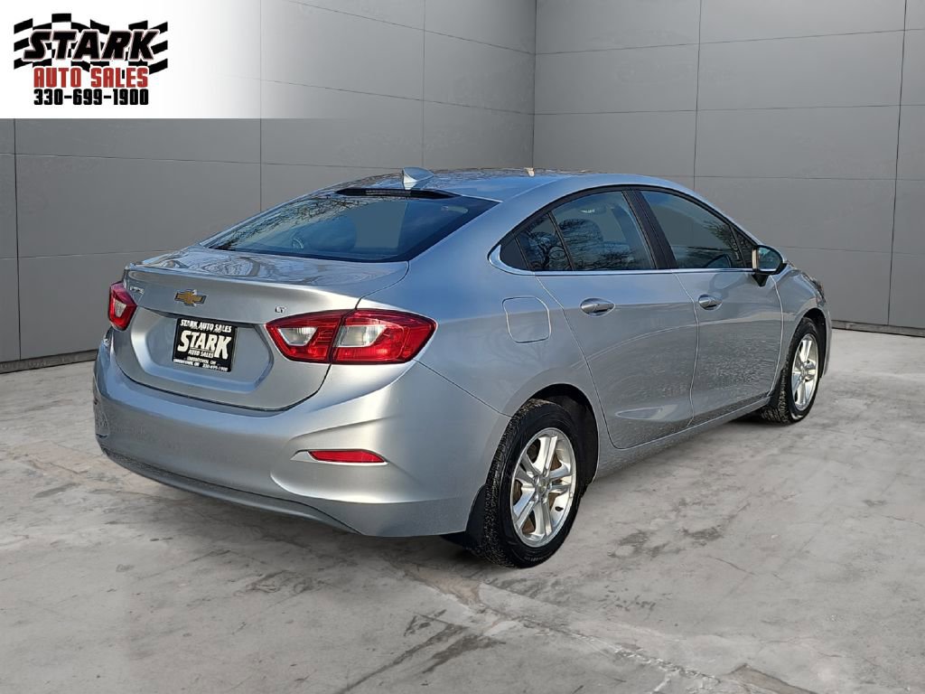 Used 2018 Chevrolet Cruze LT w/ Convenience Package image 5