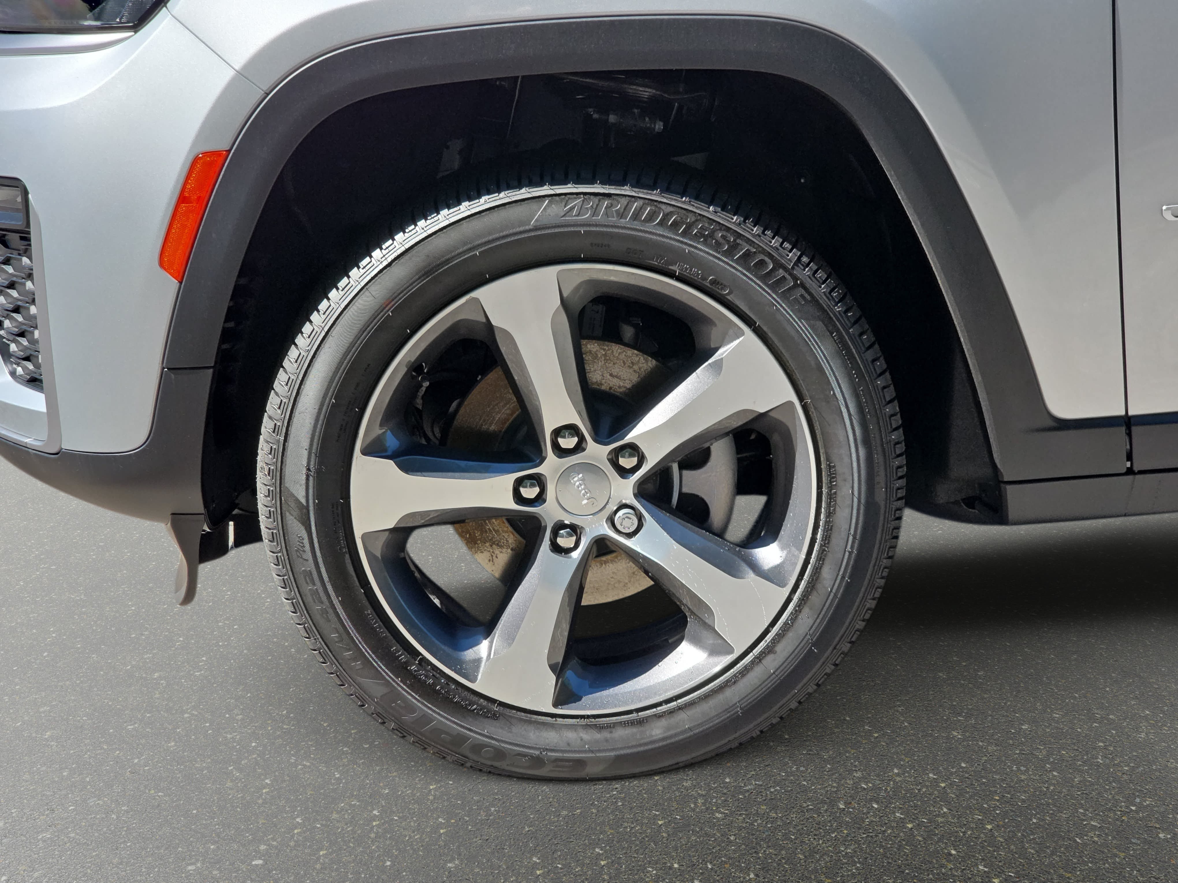 New 2026 Jeep Grand Cherokee Limited AWD/4WD image 30