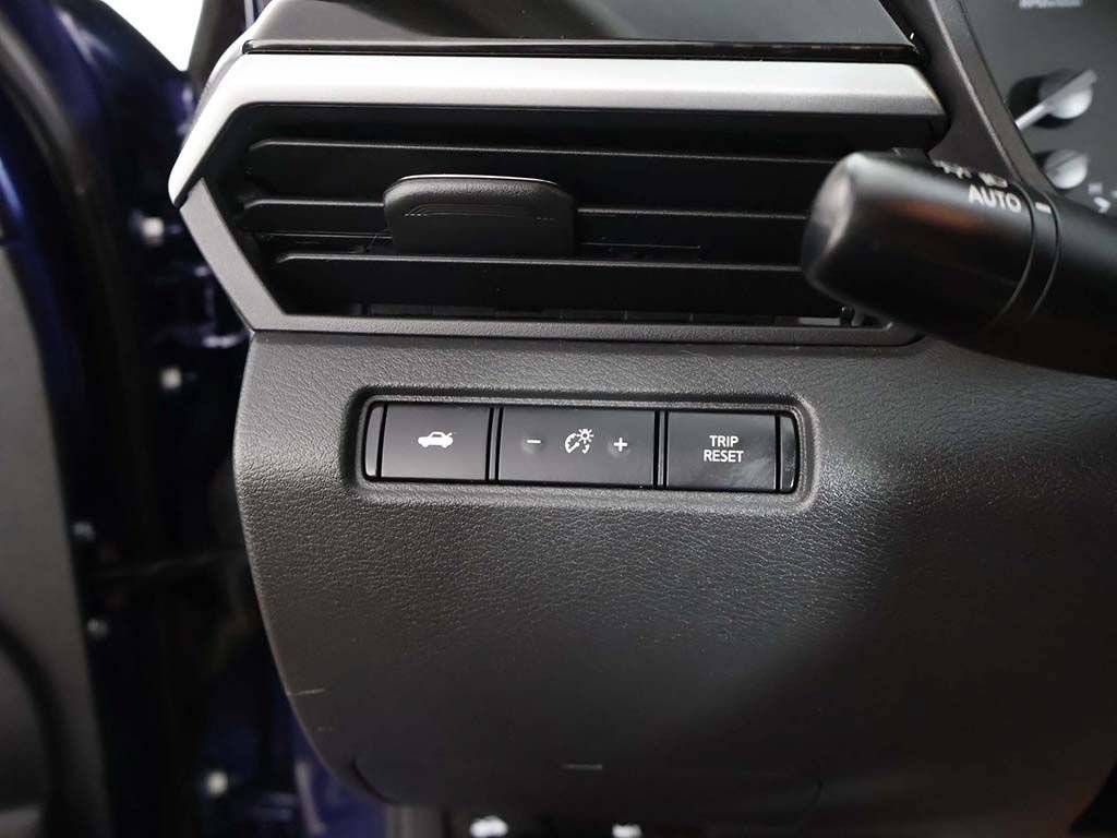 Used 2024 Nissan Altima 2.5 SR w/ SR Premium Package AWD/4WD image 39