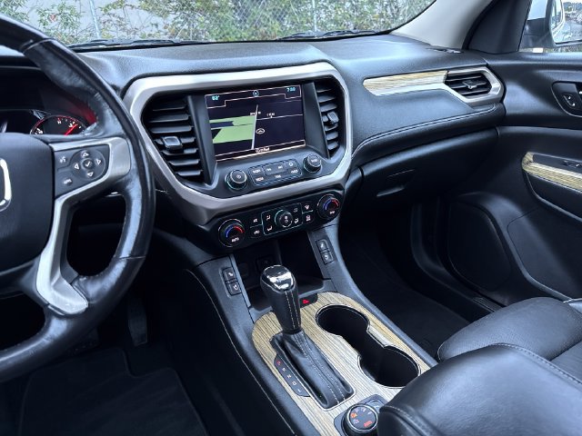 Used 2018 GMC Acadia Denali w/ Technology Package AWD/4WD image 22