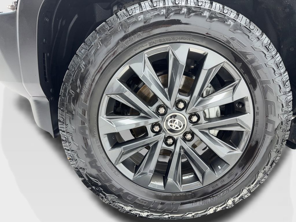 Used 2024 Toyota Land Cruiser image 47