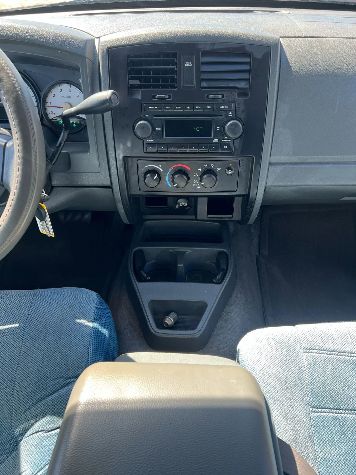Used 2005 Dodge Dakota ST image 11