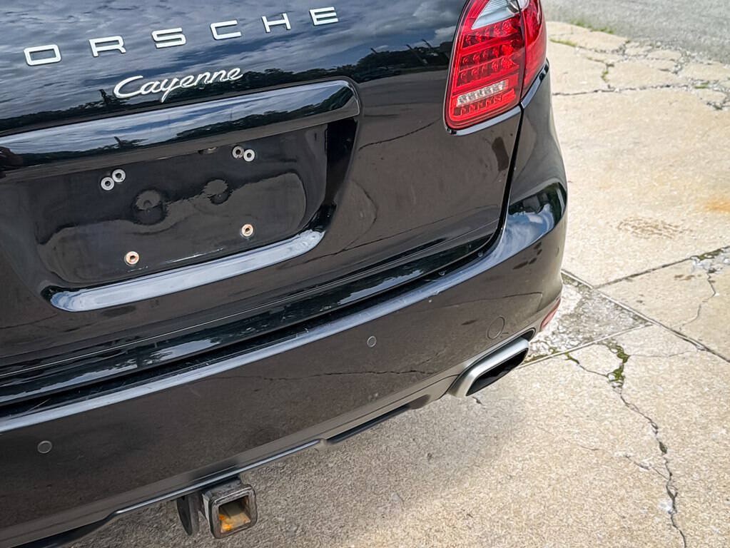 Used 2014 Porsche Cayenne Diesel AWD/4WD image 15