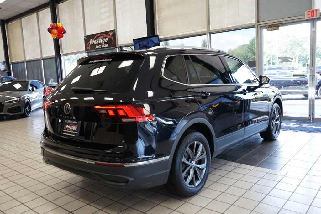 Used 2022 Volkswagen Tiguan SE FWD image 16