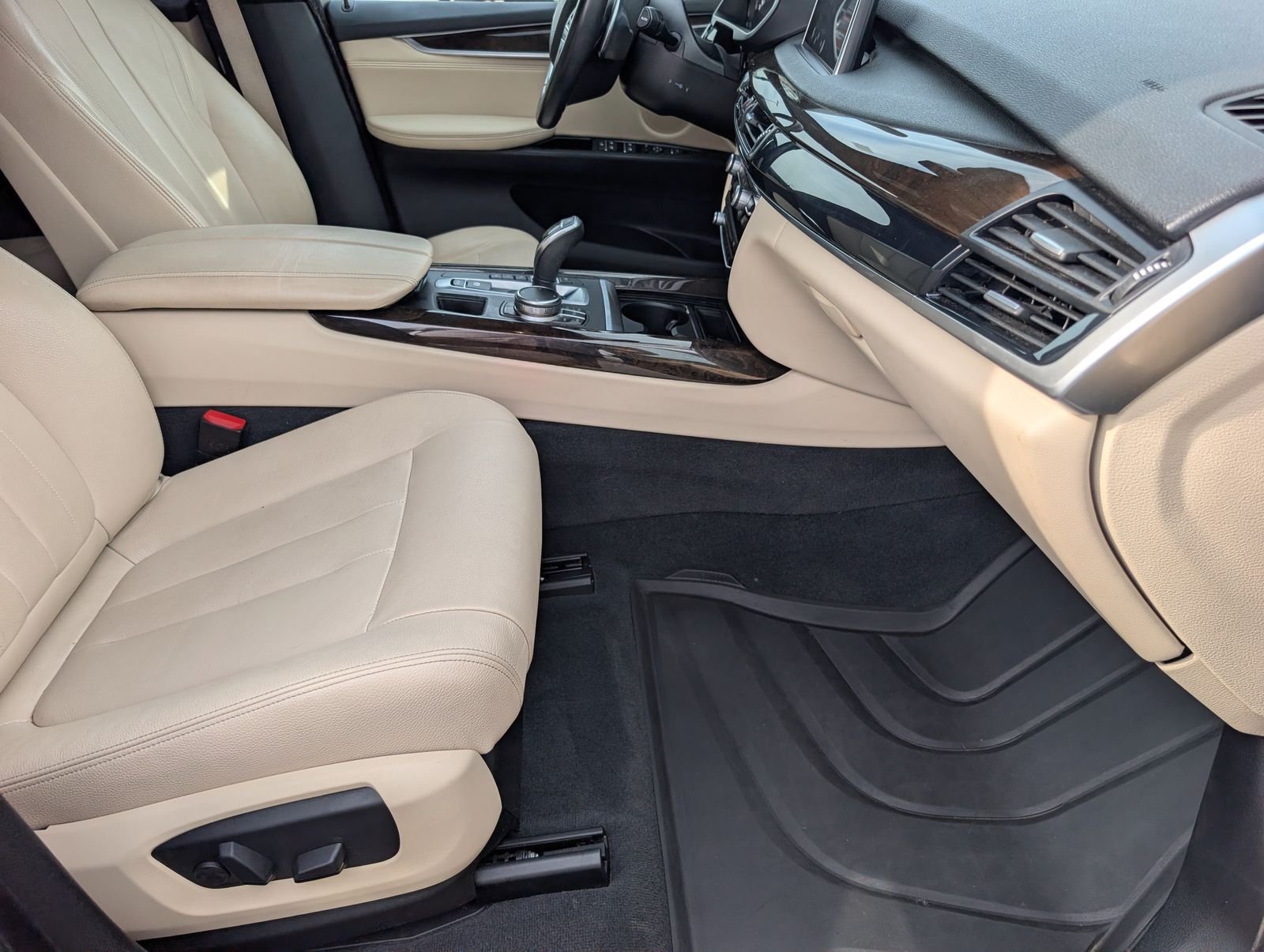 Used 2018 BMW X5 xDrive35d w/ Driving Assistance Package AWD/4WD image 28