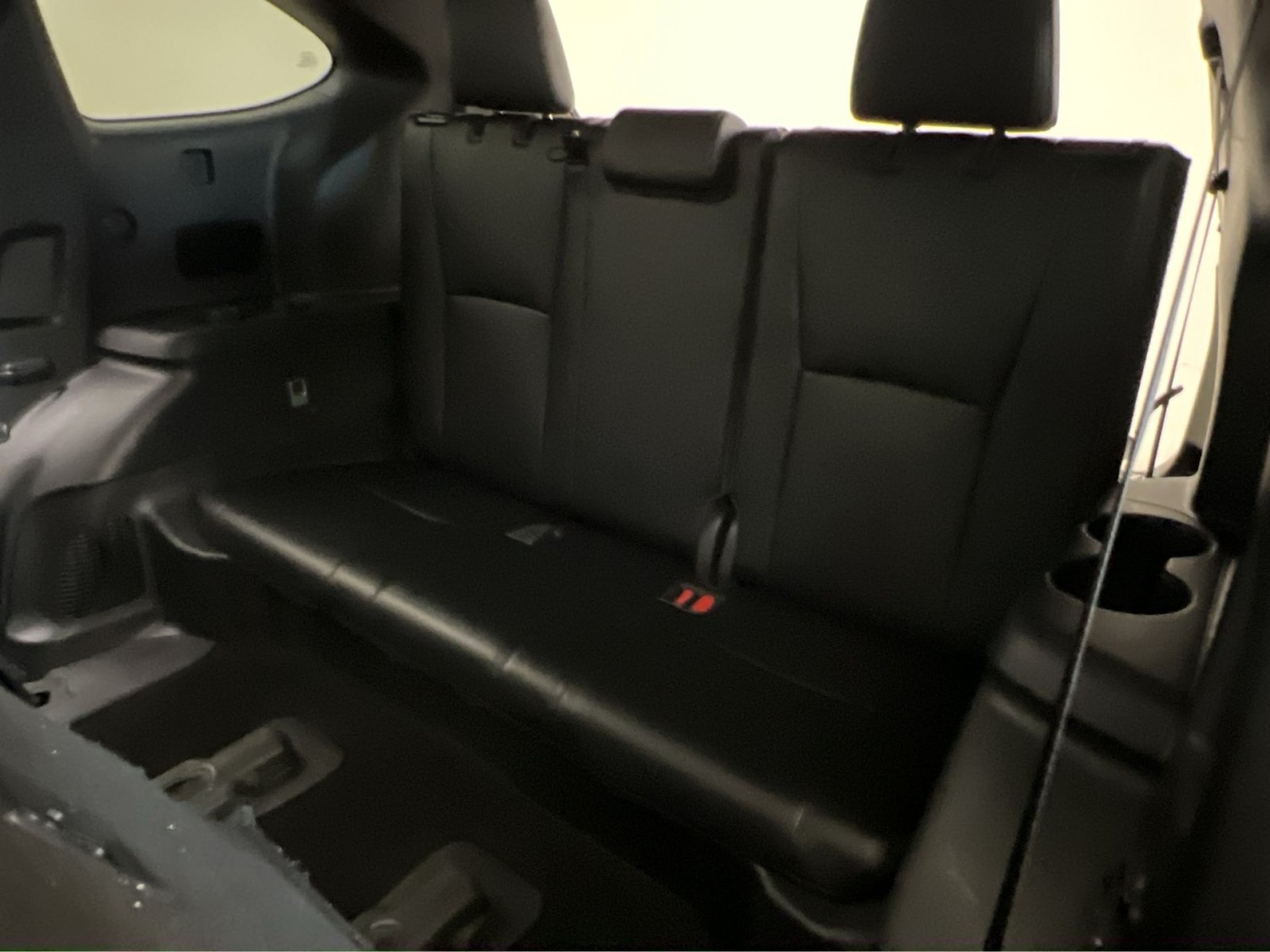 Used 2022 Toyota Highlander XSE AWD/4WD image 25