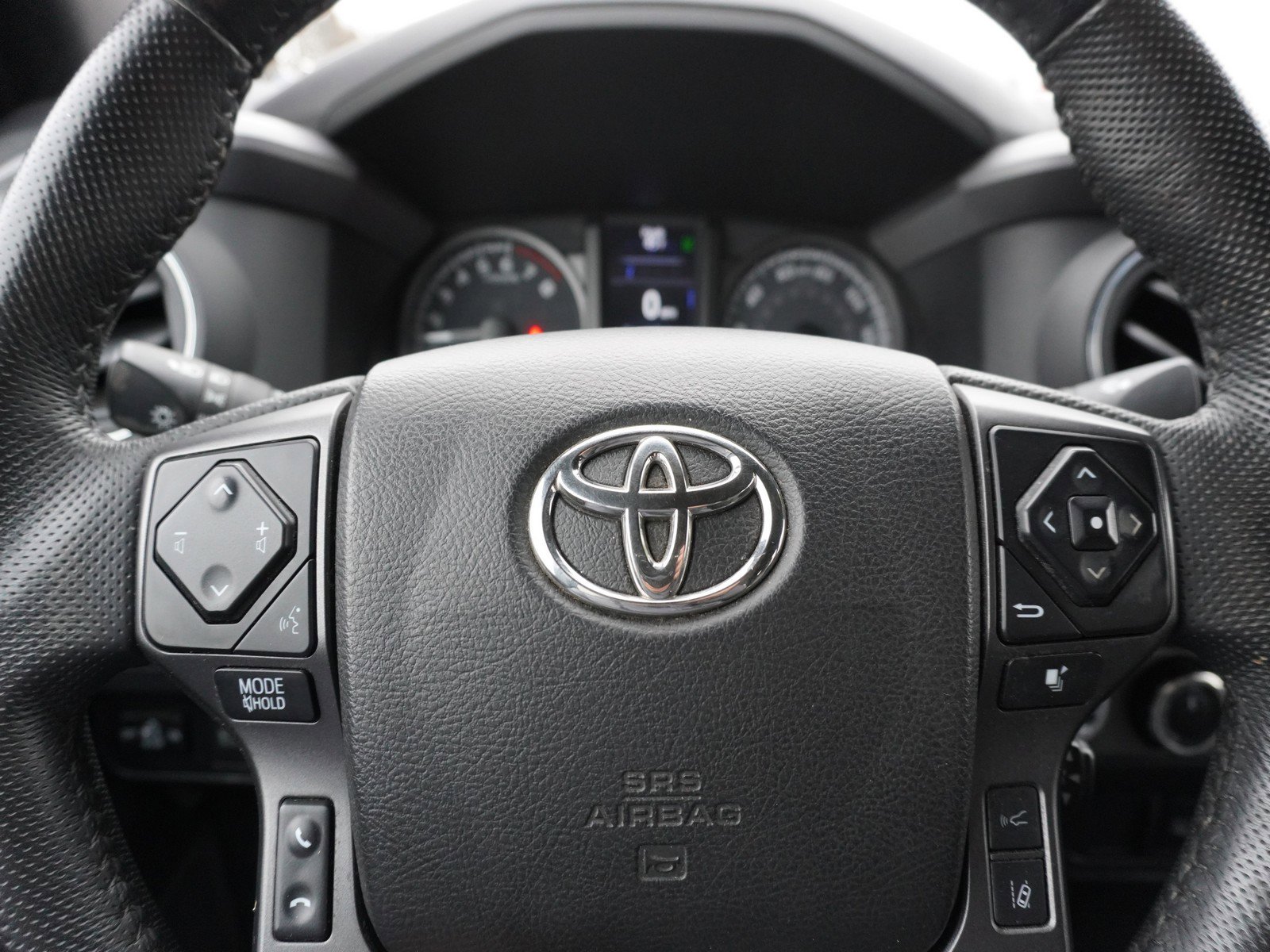 Used 2022 Toyota Tacoma TRD Sport image 25